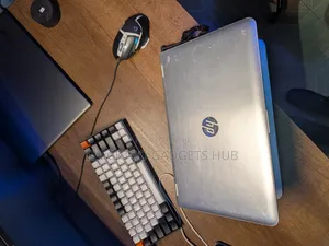Laptop HP Envy x360 Convertible 15 es2xx 8GB Intel Core i5 SSD 512GB