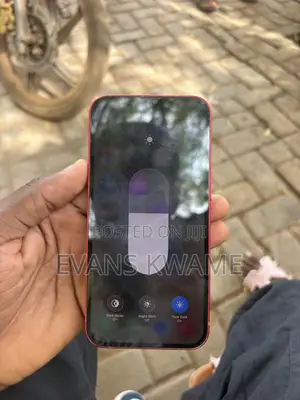 Apple iPhone 13 256 GB Red
