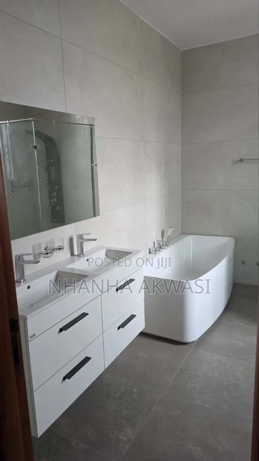 4bdrm House in Community 24, Sakumono for rent