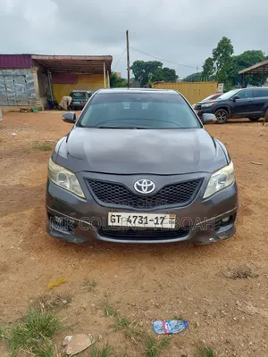 Toyota Camry 2010 Gray