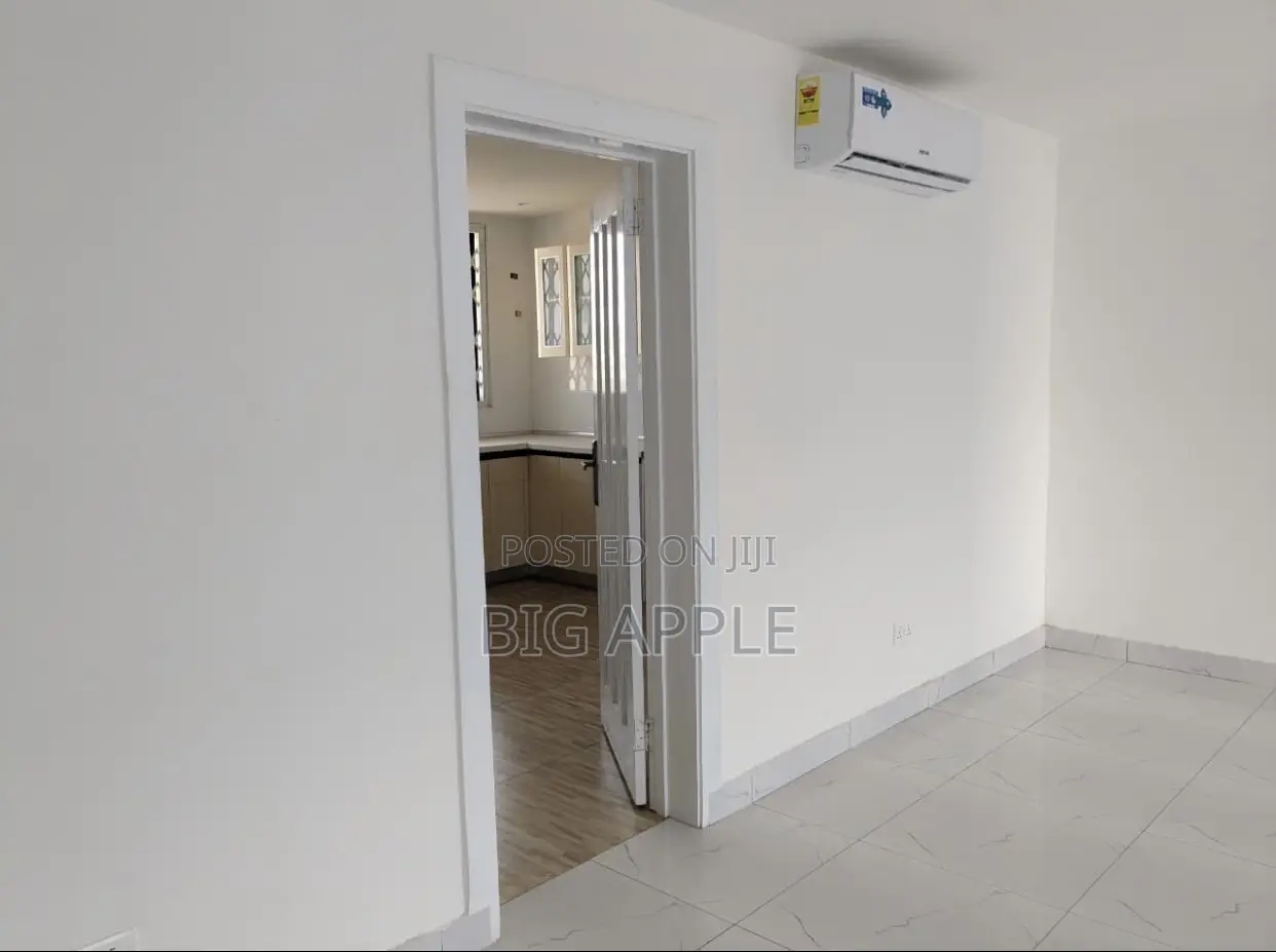 3bdrm Apartment in Lindsay Garden, Mile 7 for rent