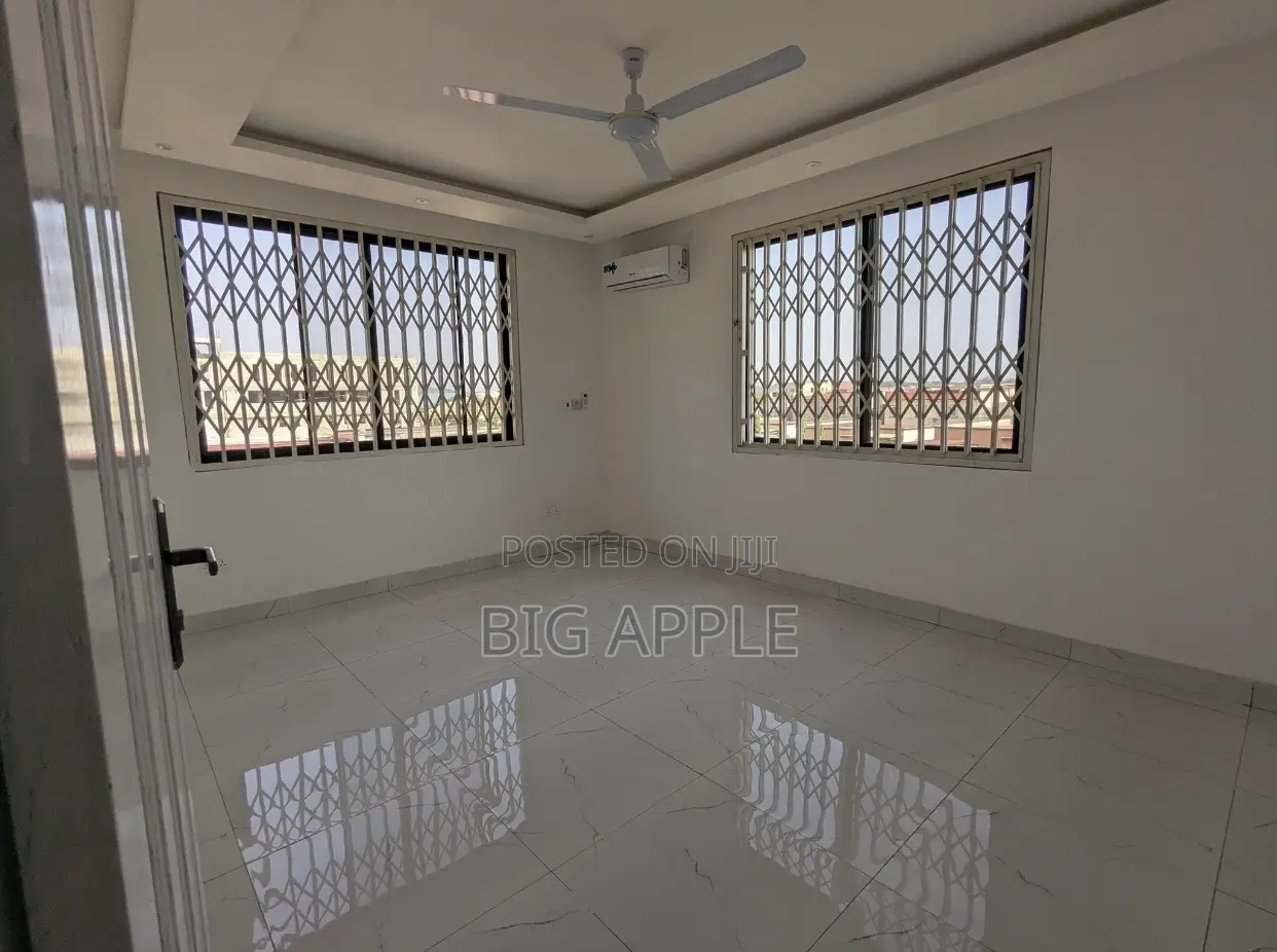 3bdrm Apartment in Lindsay Garden, Mile 7 for rent