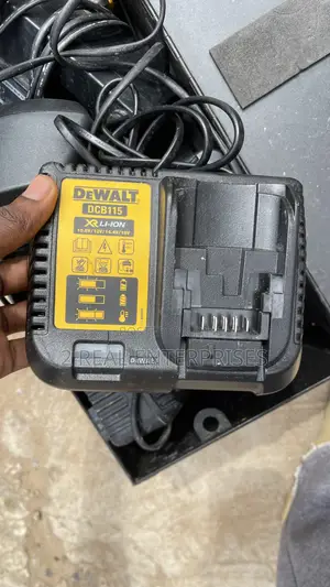 Dewalt Battery Charger