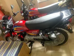 New Bajaj Boxer 125 2026 Red