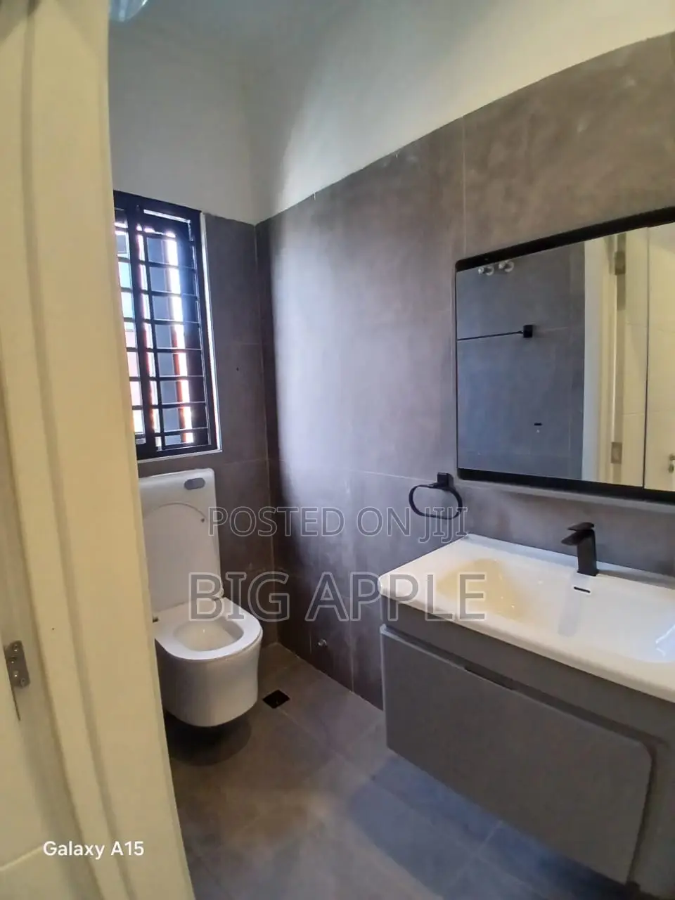 3bdrm House in Lakeside Community 8 for rent