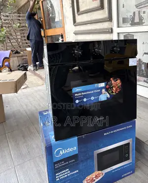 Sleek Midea 65m80m1 60cm Built in Tempered Glass Oven(Black).