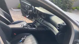 Mercedes-Benz E300 2017 Silver
