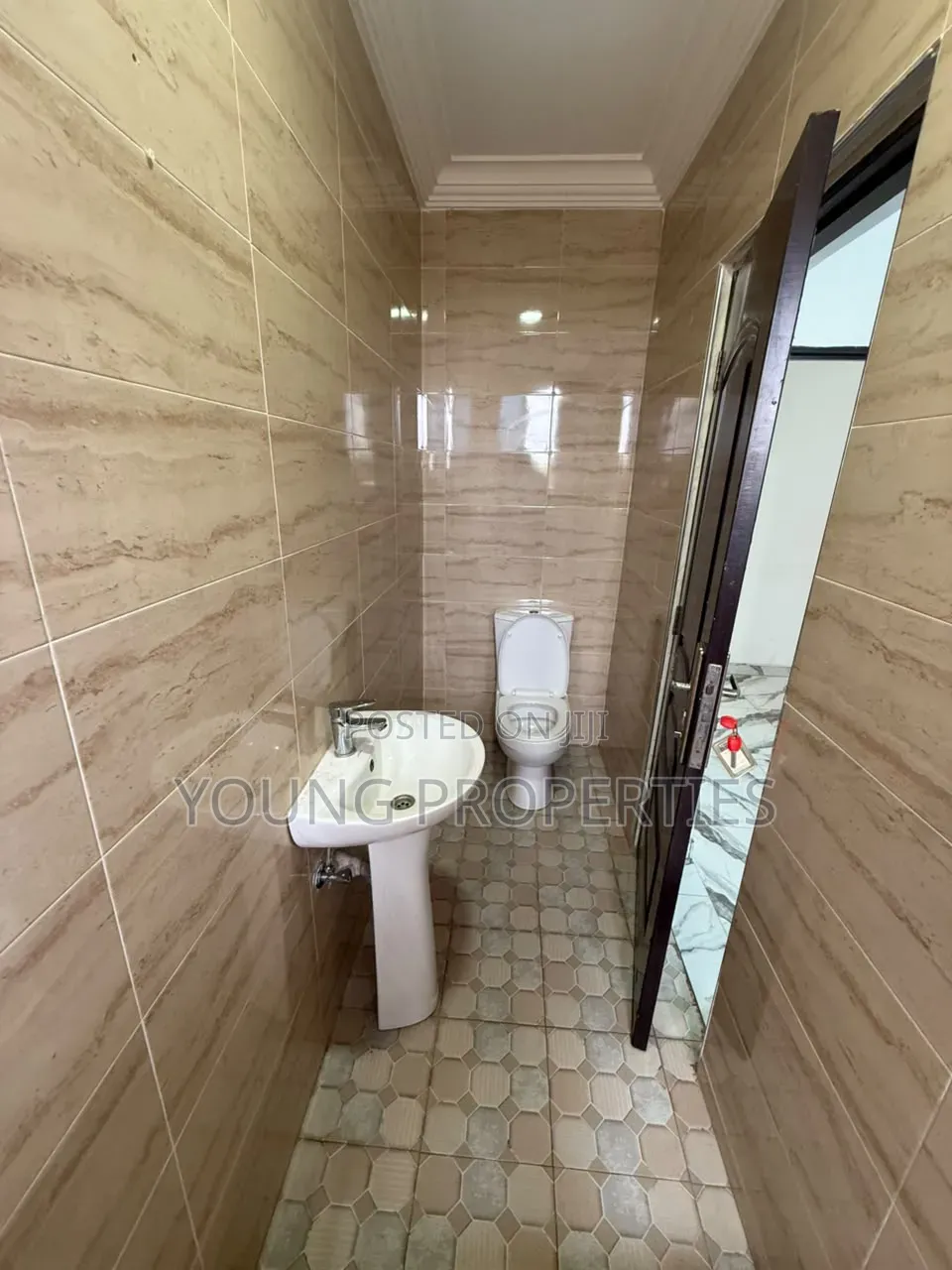 2bdrm Apartment in Anya, Market for rent