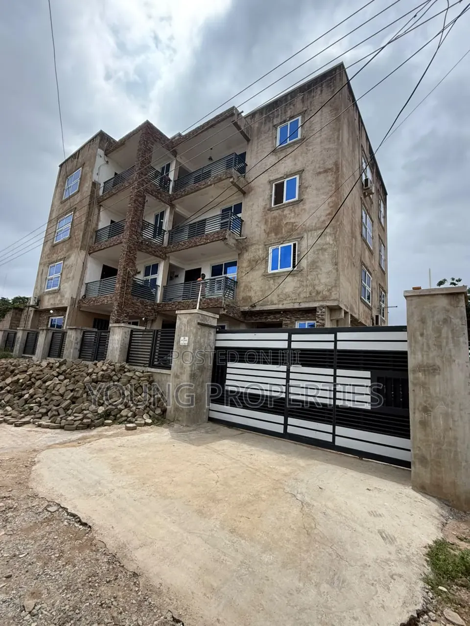 2bdrm Apartment in Anya, Market for rent
