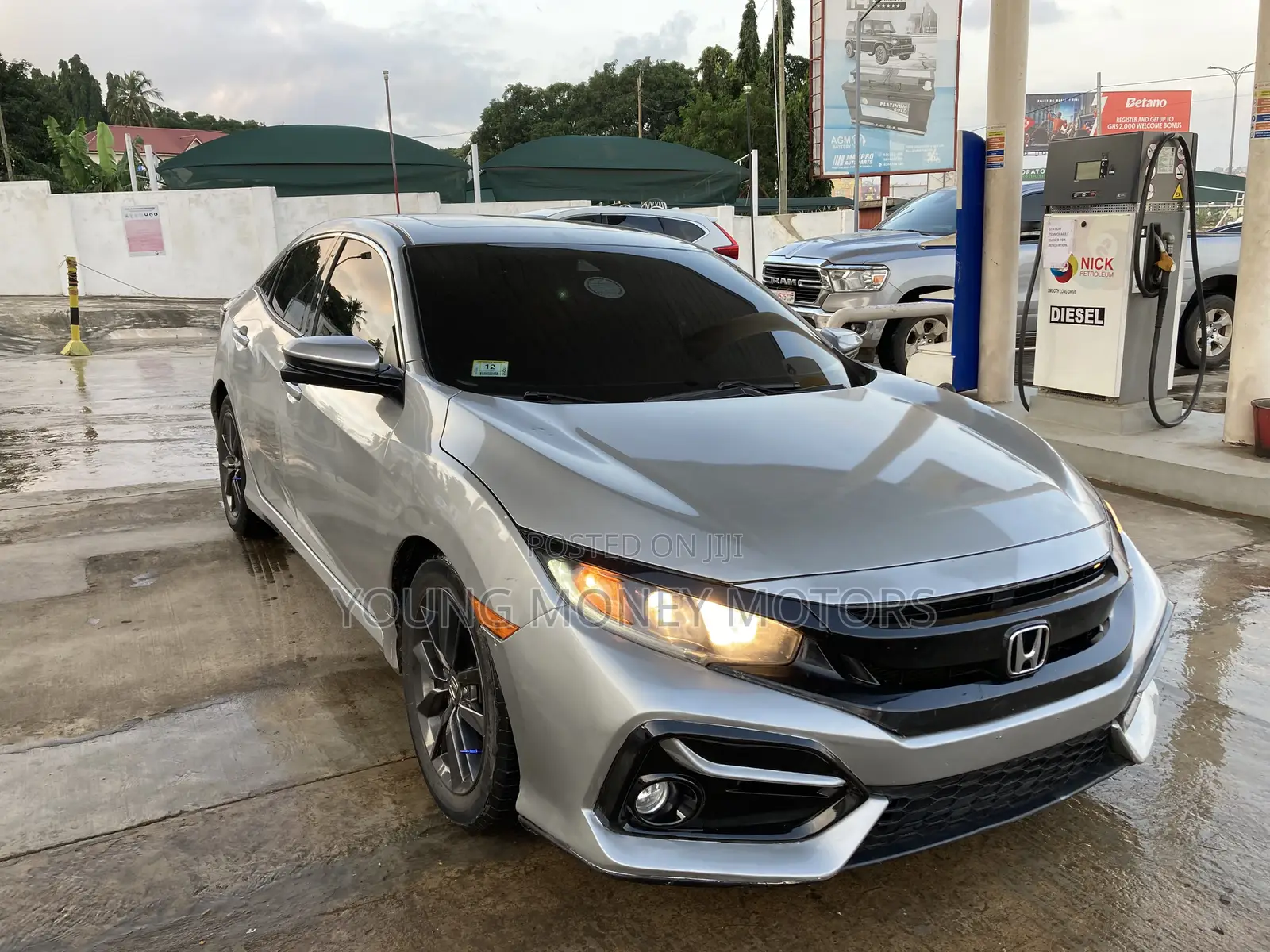 Honda Civic Sport Touring 4dr Hatchback (1.5L 4cyl) 2017 Silver