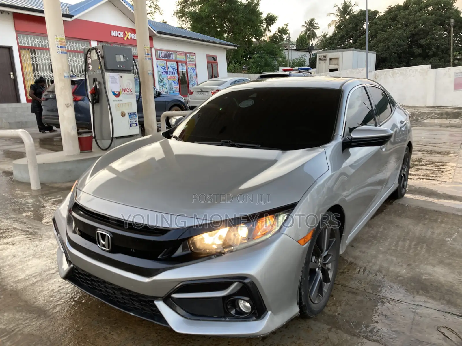 Honda Civic Sport Touring 4dr Hatchback (1.5L 4cyl) 2017 Silver