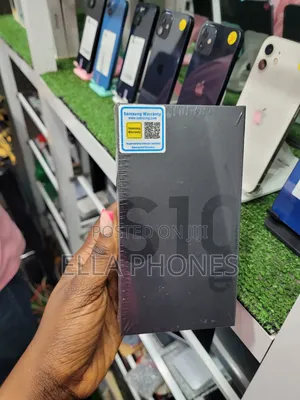 New Samsung Galaxy S10e 128 GB Black