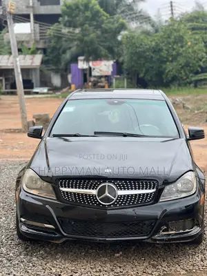 Mercedes-Benz C250 2012 Black
