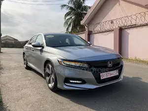 Honda Accord Touring 2.0T 2020 Silver