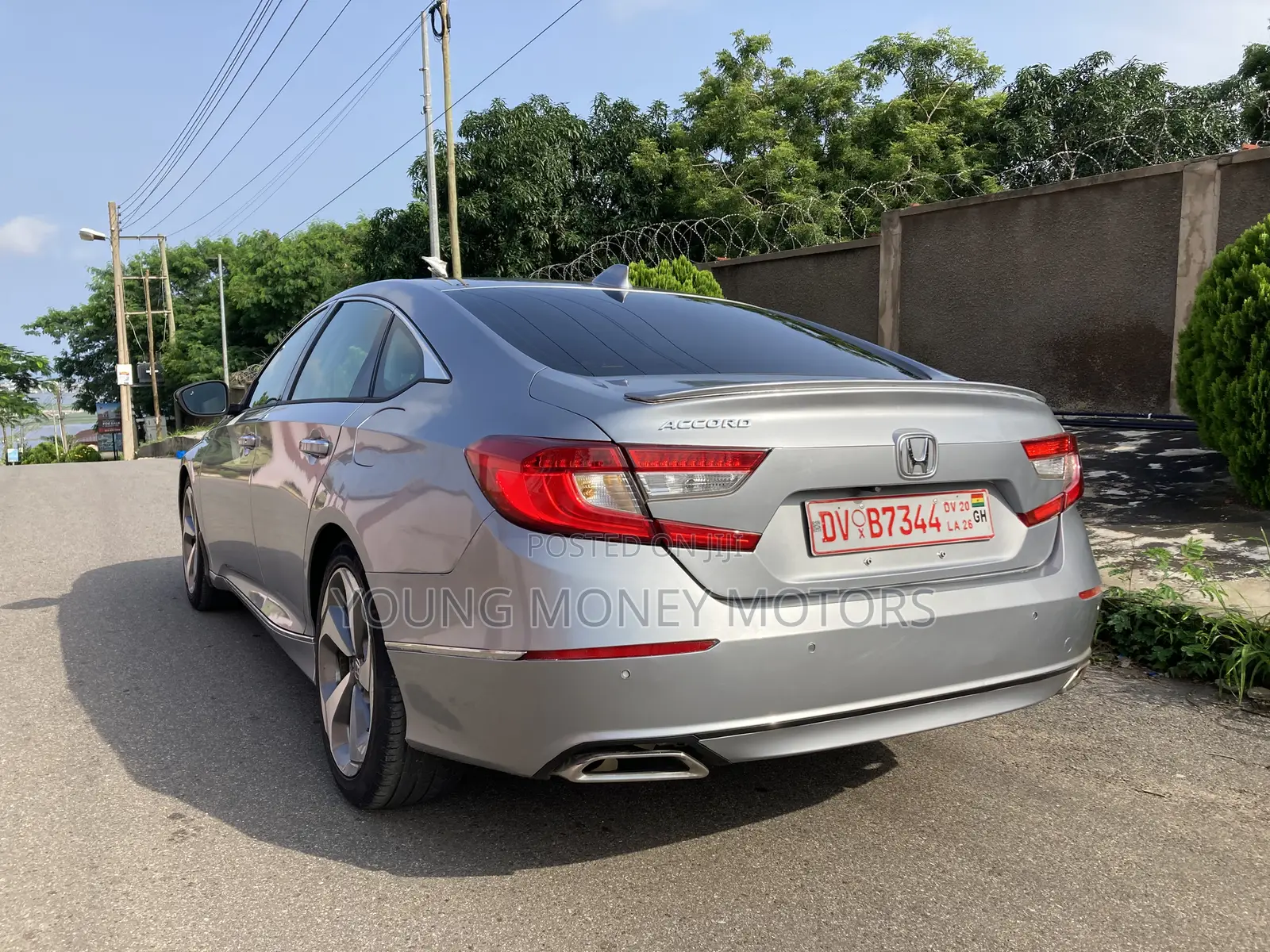 Honda Accord Touring 2.0T 2020 Silver