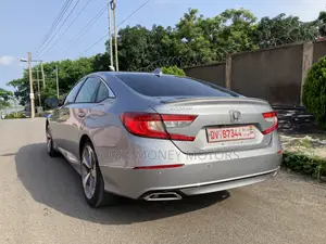 Honda Accord Touring 2.0T 2020 Silver