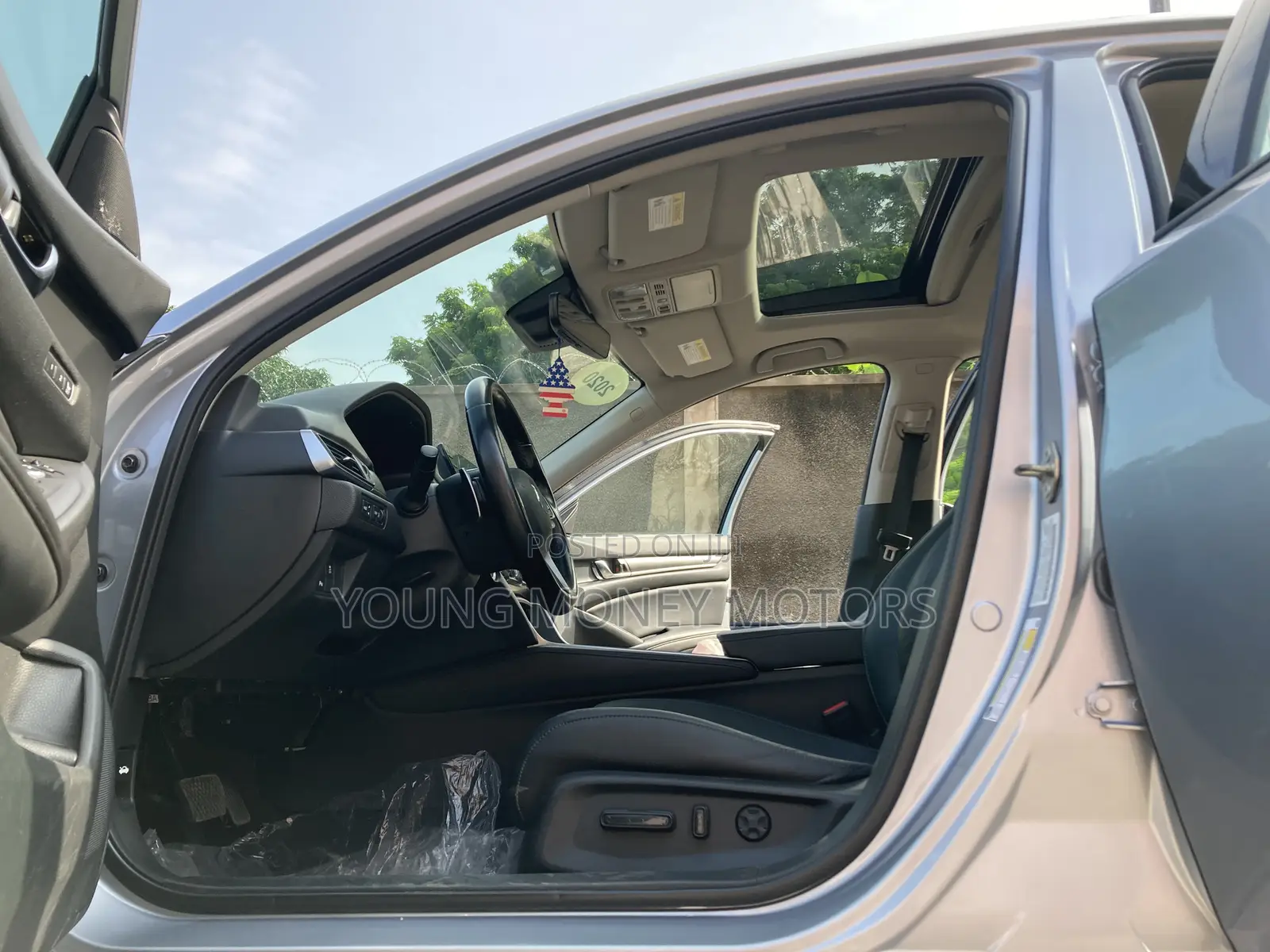 Honda Accord Touring 2.0T 2020 Silver