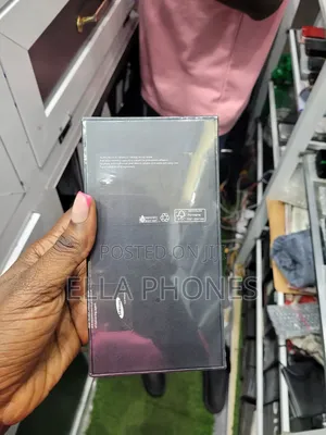 New Samsung Galaxy S21 5G 128 GB Black