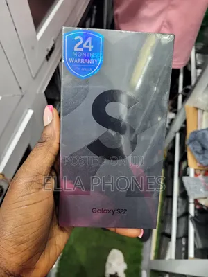 New Samsung Galaxy S22 5G 128 GB Black