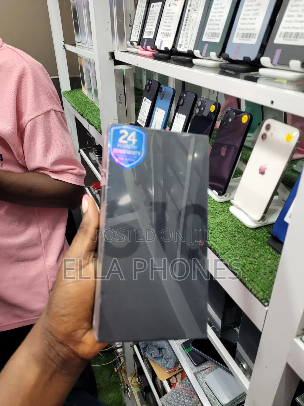 New Samsung Galaxy S10 128 GB Black