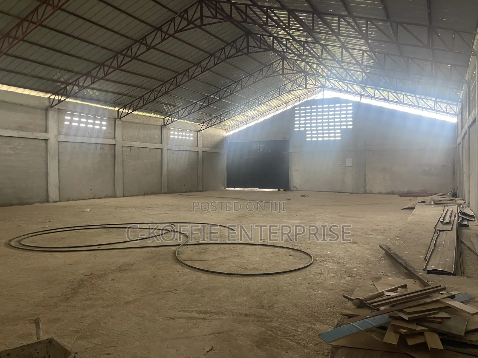 700 SQM Warehouse at Amasaman for Rent