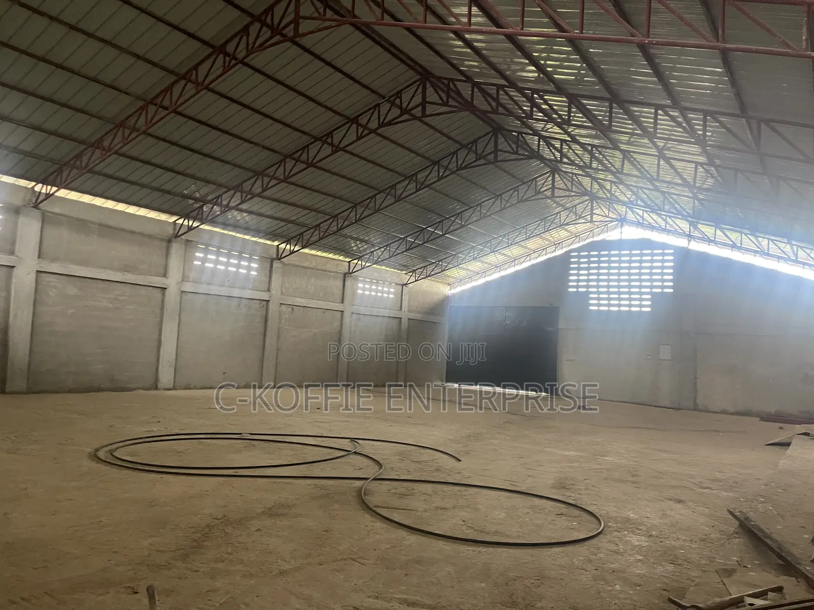 700 SQM Warehouse at Amasaman for Rent