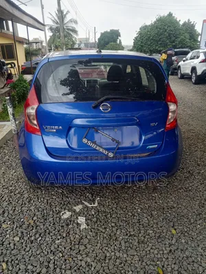 Nissan Versa 2014 Blue