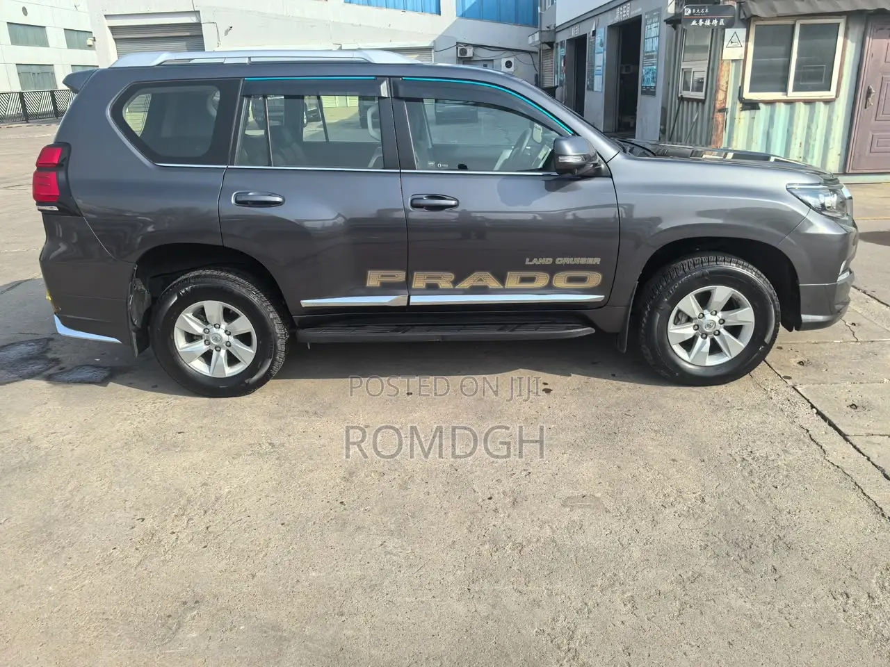 Toyota Land Cruiser Prado 2.8 2022 Gray