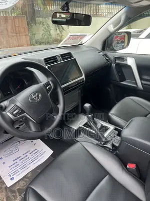 Toyota Land Cruiser Prado 2.8 2022 Gray