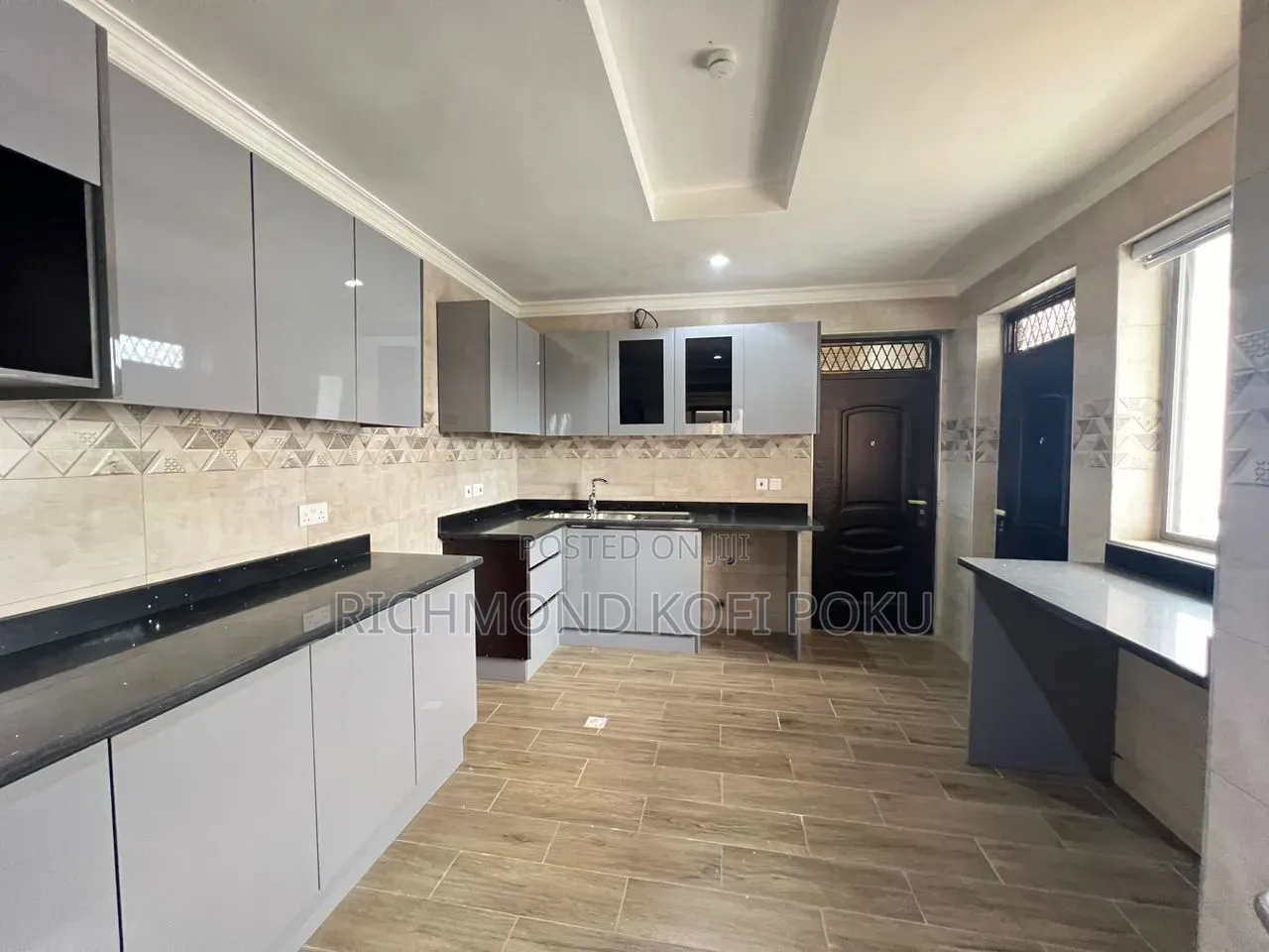 2bdrm Apartment in Kofi'S Realty, Baatsona Total for rent