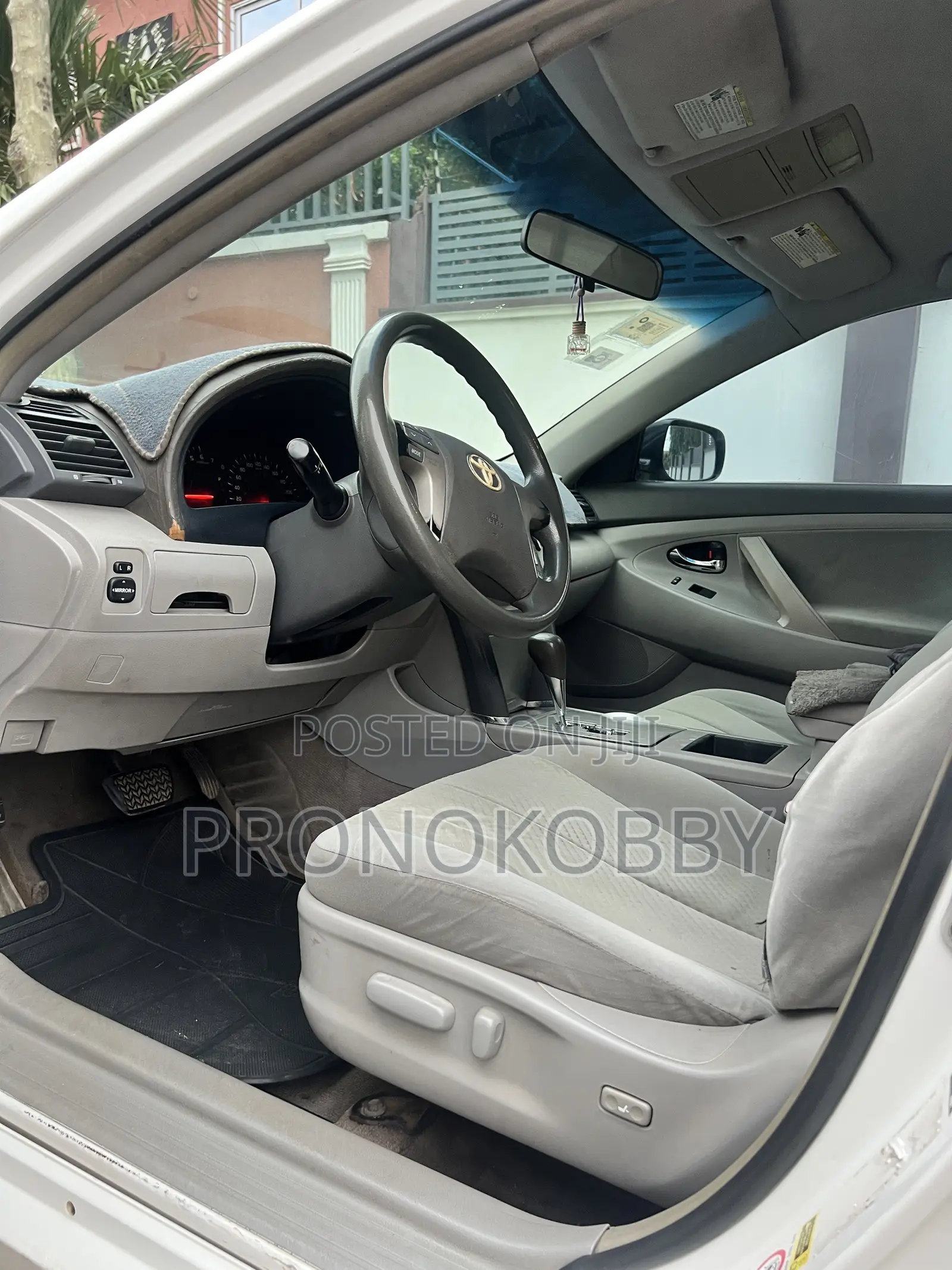 Toyota Camry LE 4dr Sedan (2.4L 4cyl 5A) 2007 White