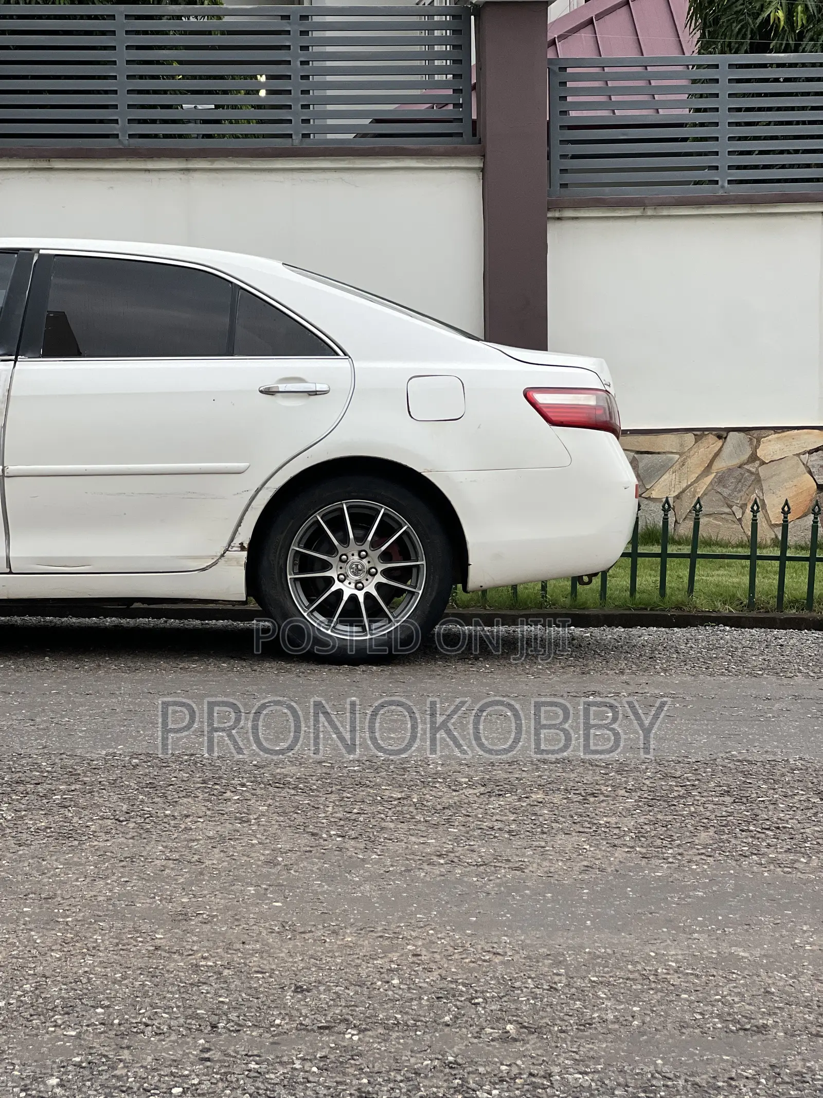 Toyota Camry LE 4dr Sedan (2.4L 4cyl 5A) 2007 White