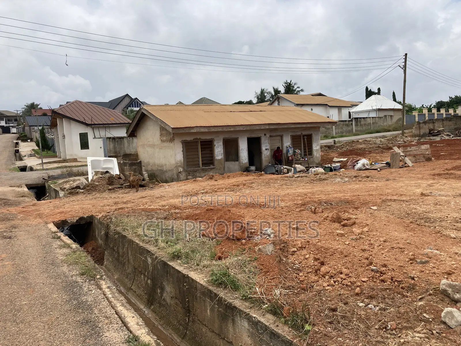 One Full Corner Plot for Sale at Daban.