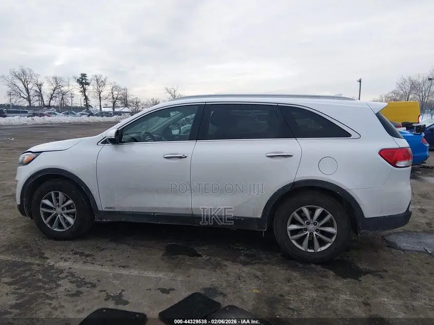 Kia Sorento 2018 White