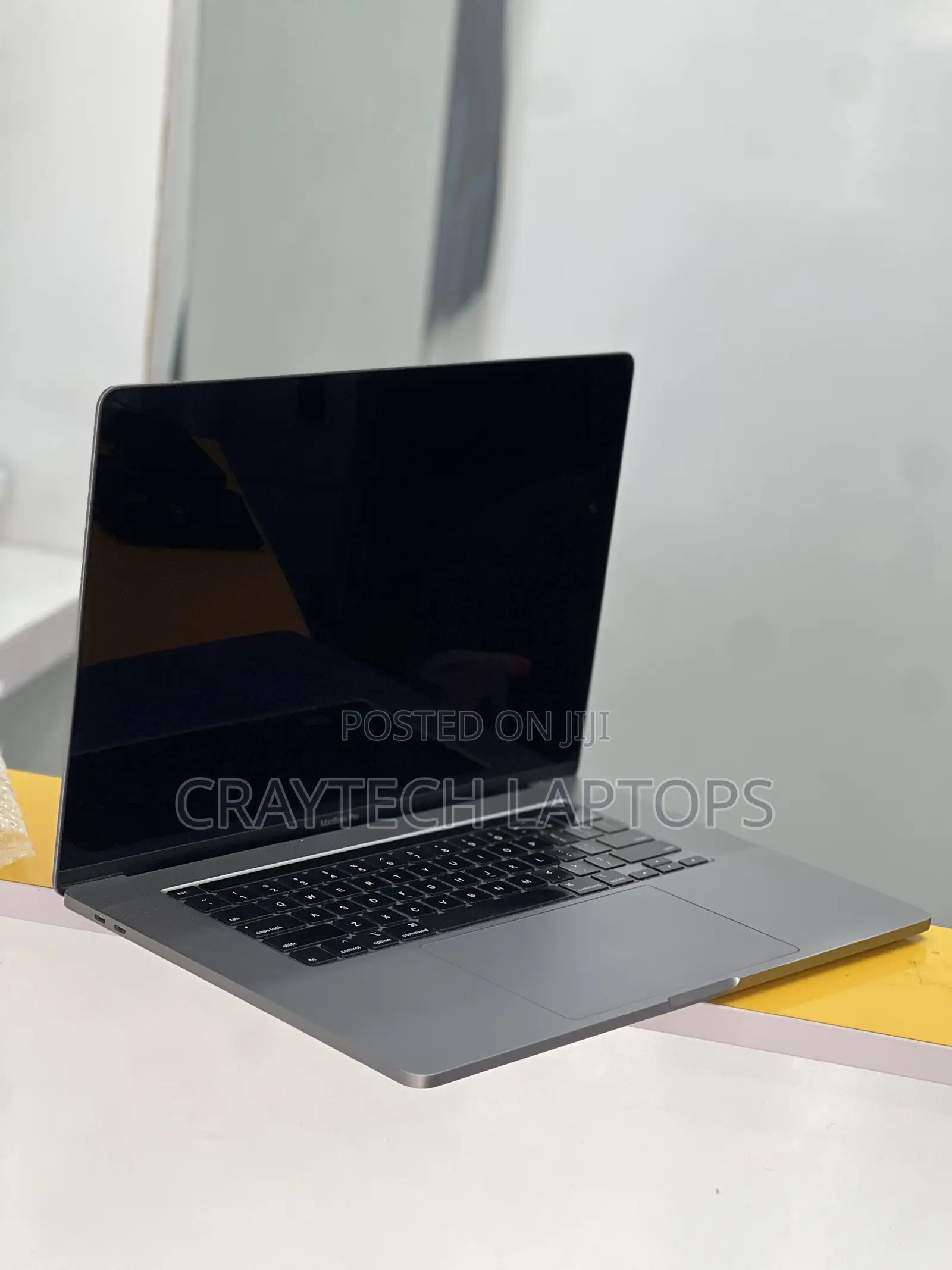 Laptop Apple MacBook Pro 2019 16GB Intel Core i7 SSD 512GB