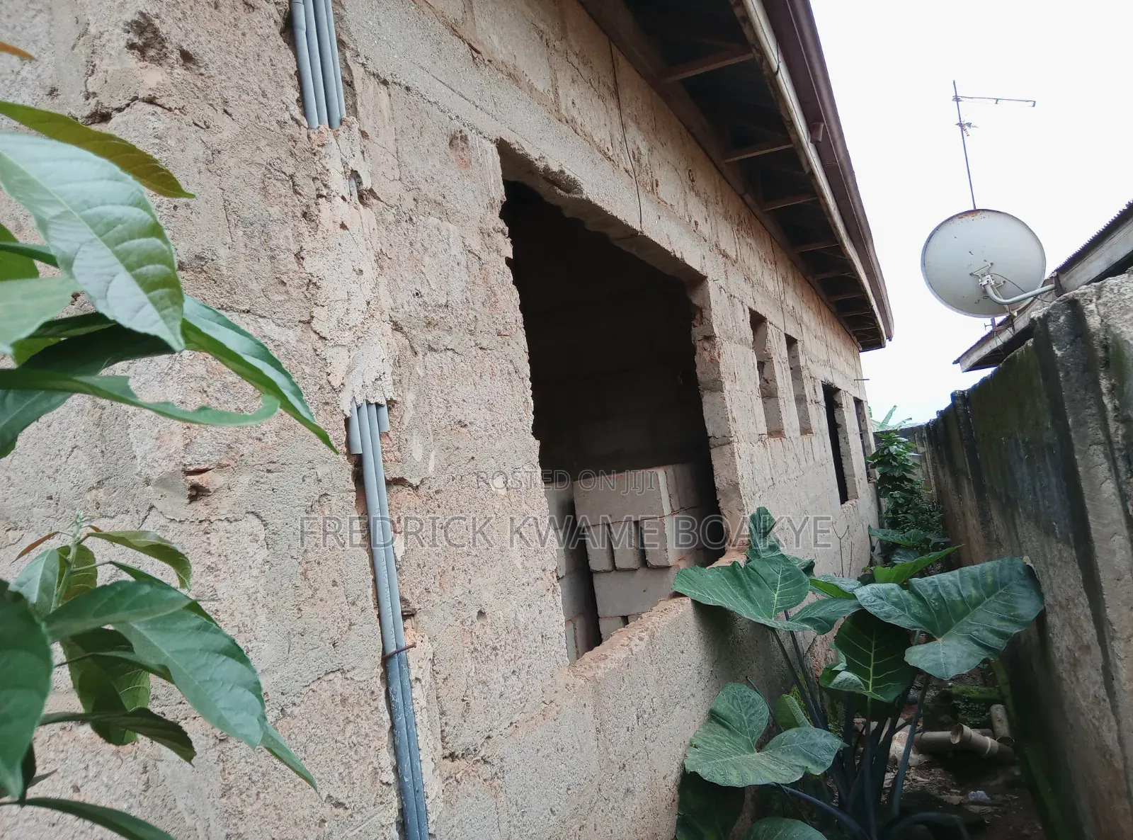 5bdrm House in Brother K Estate, Kumasi Metropolitan for sale