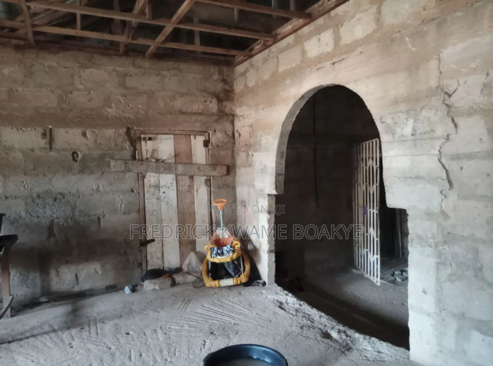5bdrm House in Brother K Estate, Kumasi Metropolitan for sale