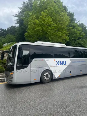 Hyundai Universe 2013 Grey