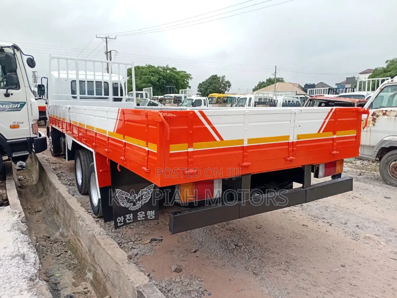 Hyundai Mega 5 Ton Manual Engine( Double Axle)