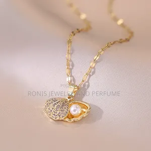 Pearl Clam Necklace