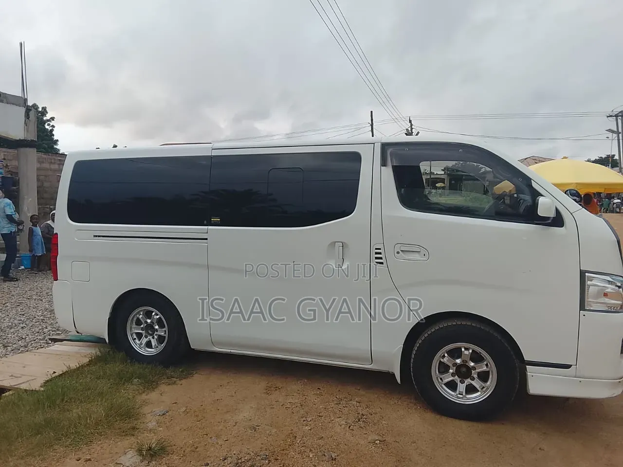 Nissan Caravan (Urvan) 2014 White