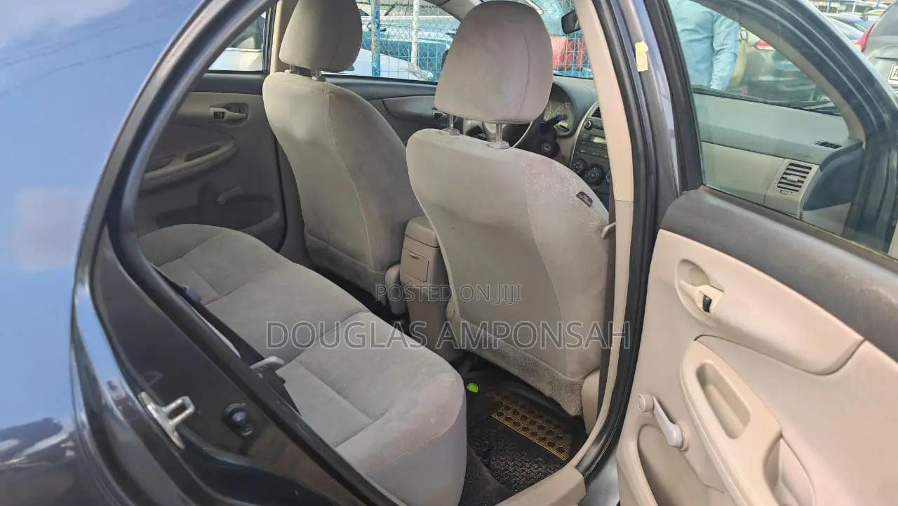 Toyota Corolla 2013 Gray