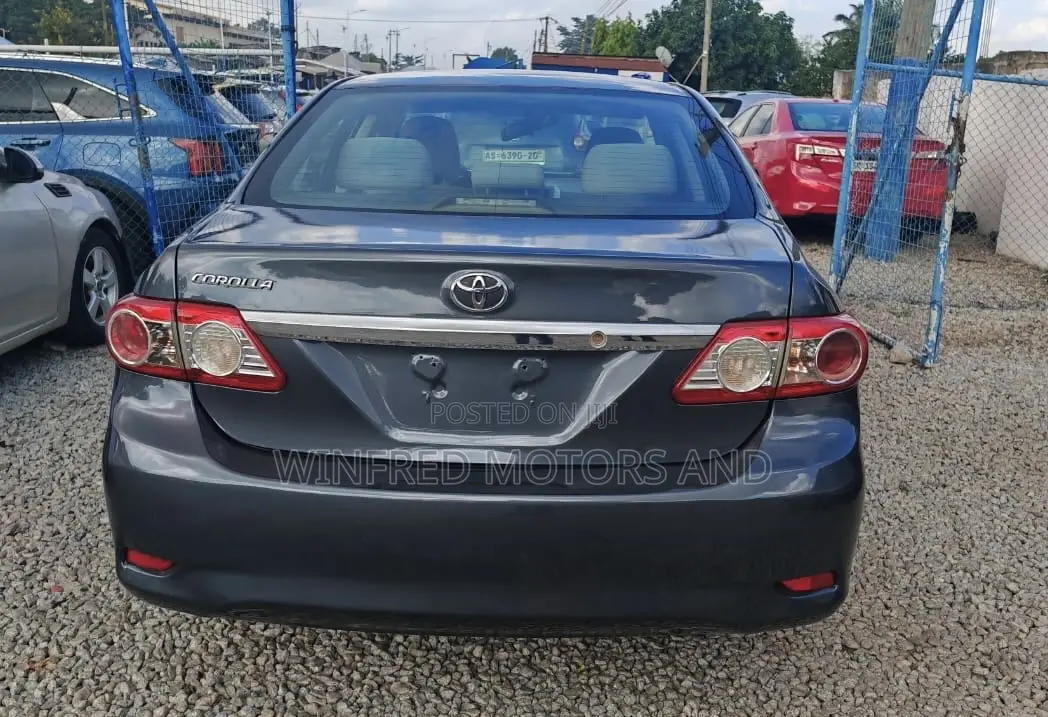 Toyota Corolla S 4dr Sedan (1.8L 4cyl 4A) 2012 Gray