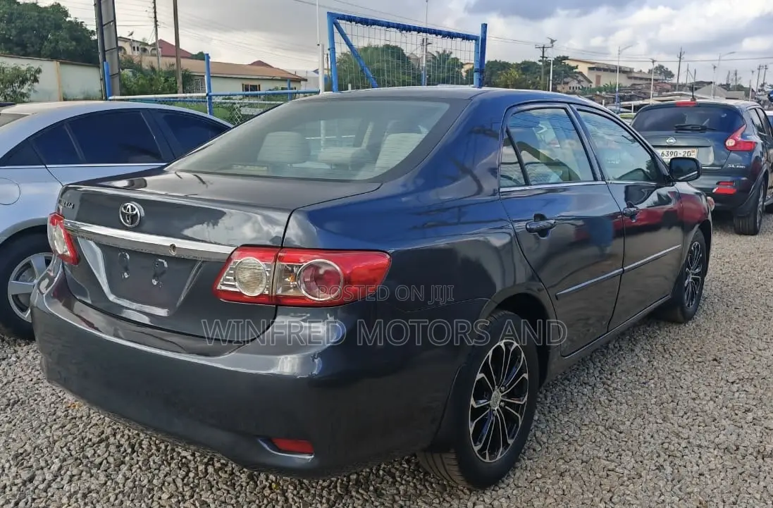 Toyota Corolla S 4dr Sedan (1.8L 4cyl 4A) 2012 Gray