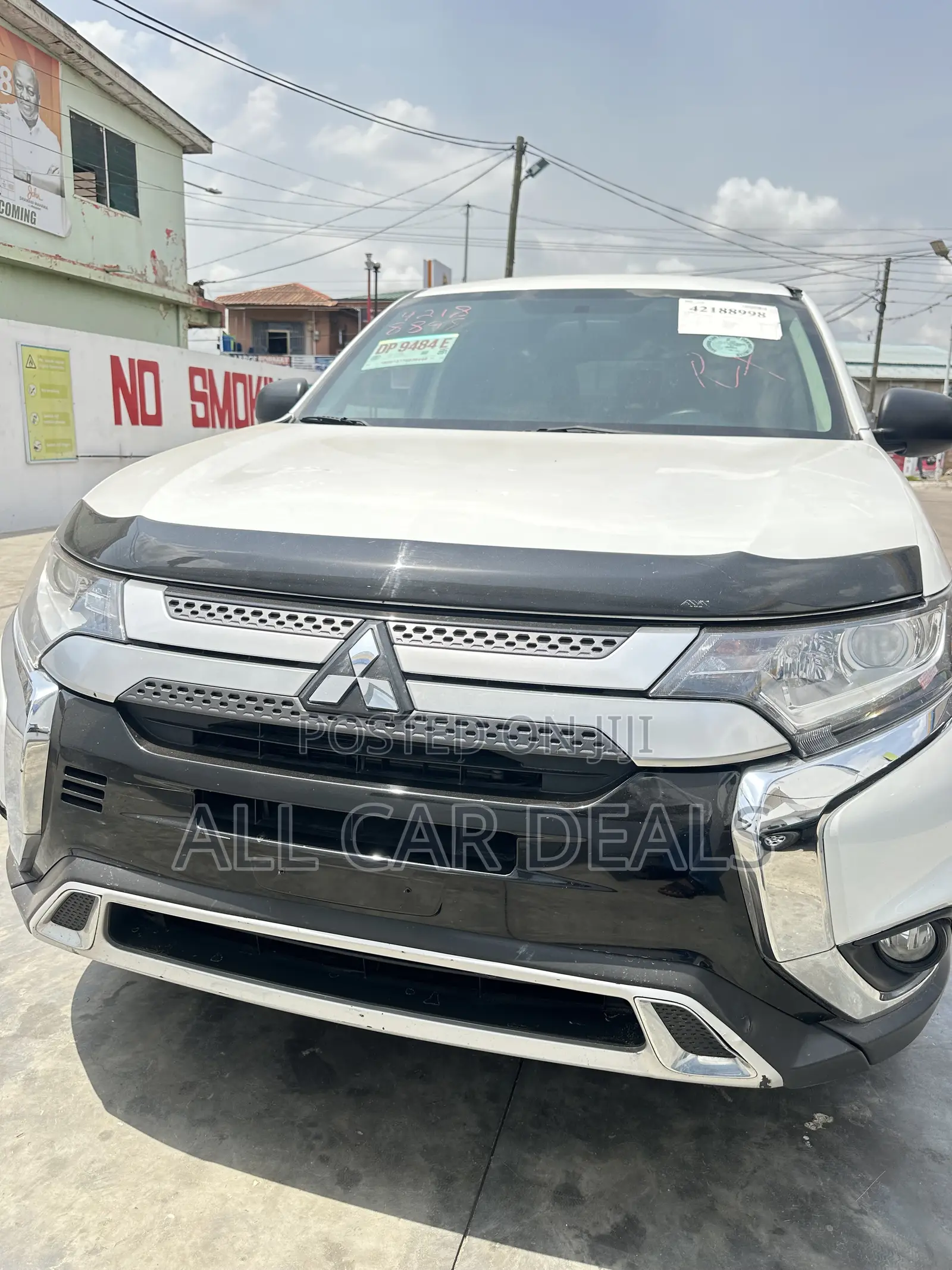 Mitsubishi Outlander SE FWD 2020 White