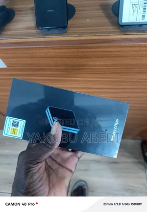 New Samsung Galaxy Z Flip6 256 GB Blue