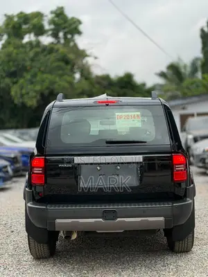 New Toyota Land Cruiser Prado 2.7 2025 Black