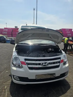 Hyundai Starex 2016 White