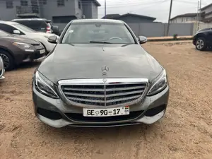 Mercedes-Benz C300 2016 Gray