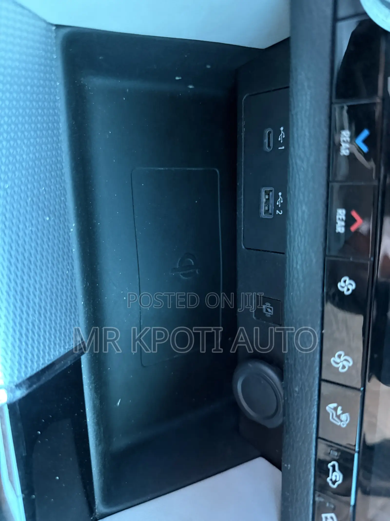 Mitsubishi Outlander 2022 Gray